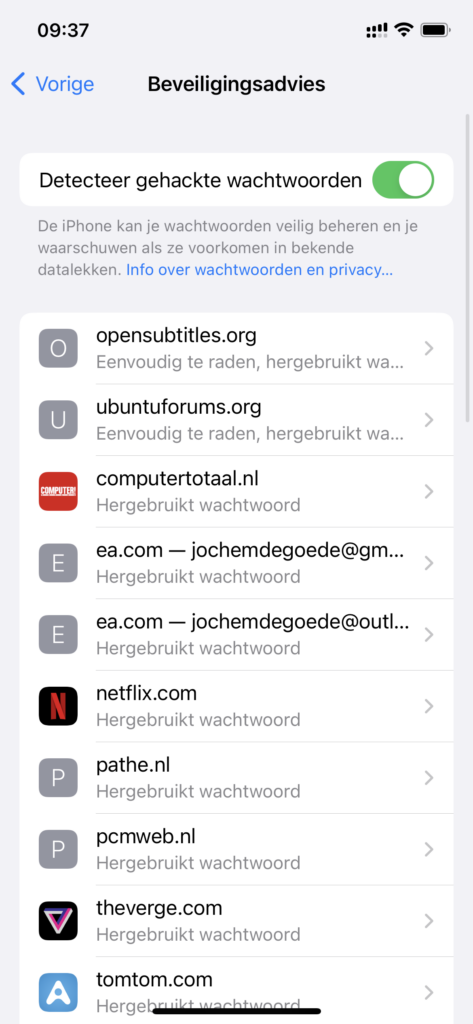 Screenshot iOS lijst van items met beveiligingsadvies