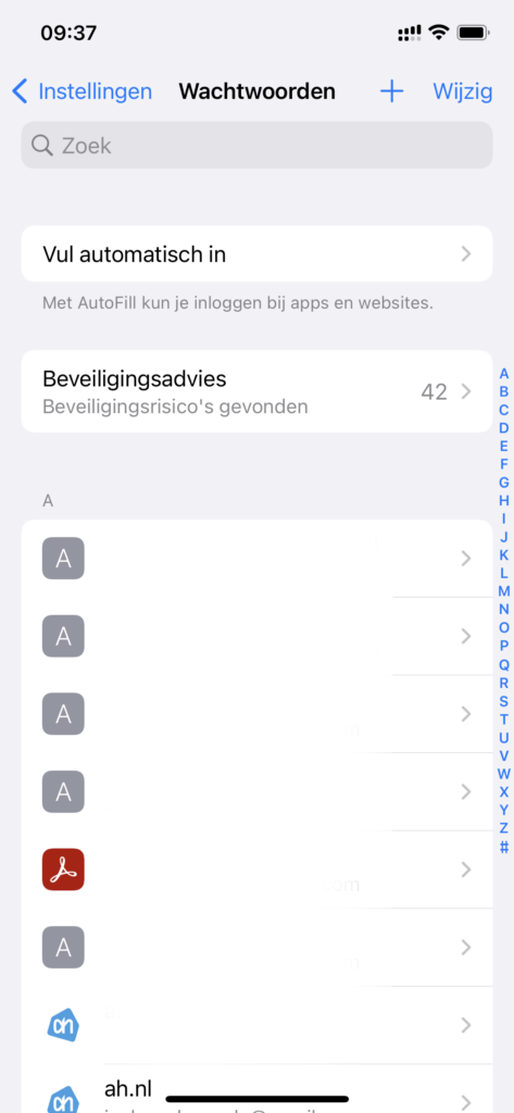 Screenshot iOS lijst met wachtwoorden