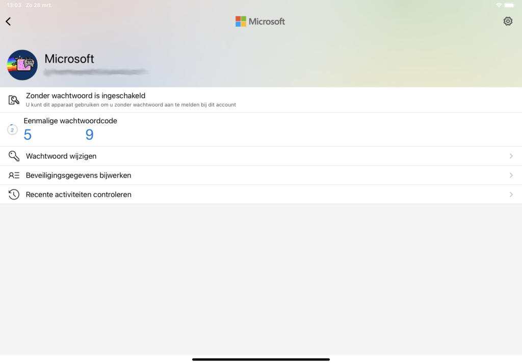 Screenshot Microsoft Authenticator op accountdetail-pagina