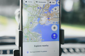 Google Maps highlight